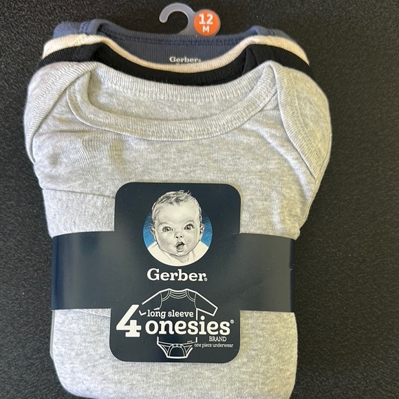 Gerber Gray Long Sleeve Onesies - Picture 1 of 1